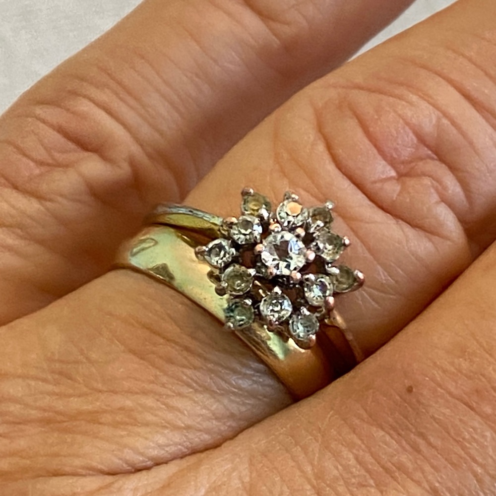 Signed Vintage Butler Cluster Flower Ring (9)